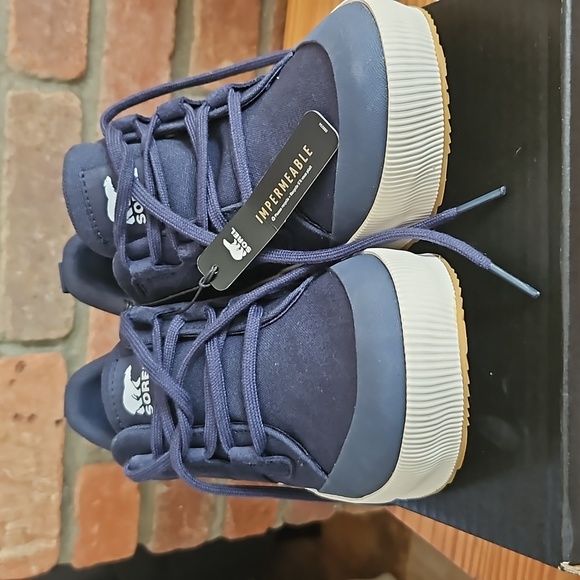 Sorel waterproof out n about III canvas sneakers - Picture 3 of 9